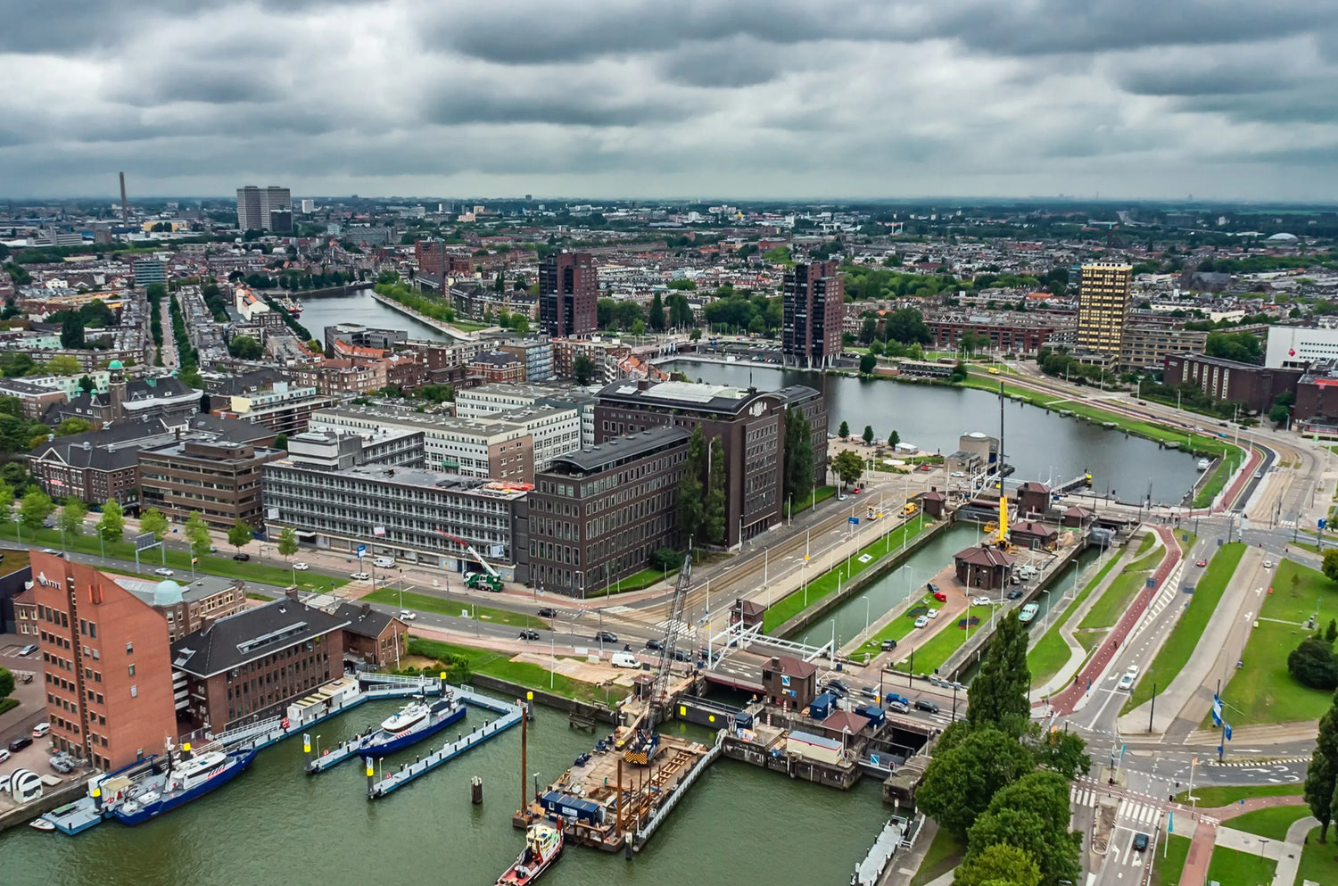 The Nosey Explorer: Rotterdam — Where Modern Design Meets Great Wine