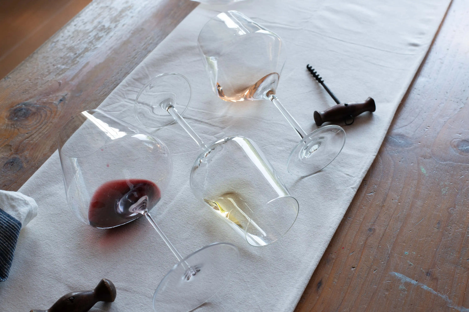 Wine Glassware Guide | Raravina