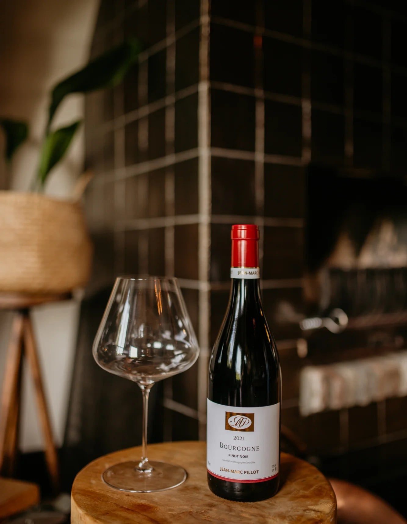 Domaine Jean Marc Pillot – Bourgogne Pinot Noir 2021 Domaine Jean Marc Pillot – Bourgogne Pinot Noir 2021