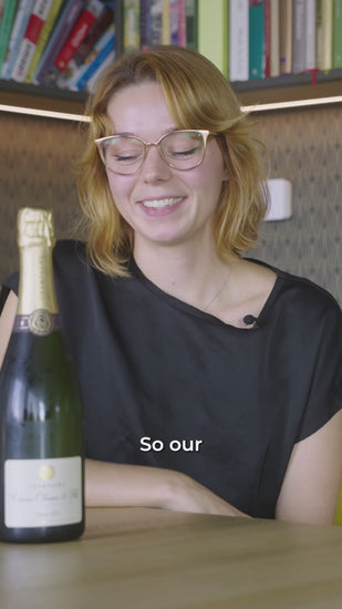 Raravina Veuve Olivier & Fils Carte d'Or Brut Wine Video